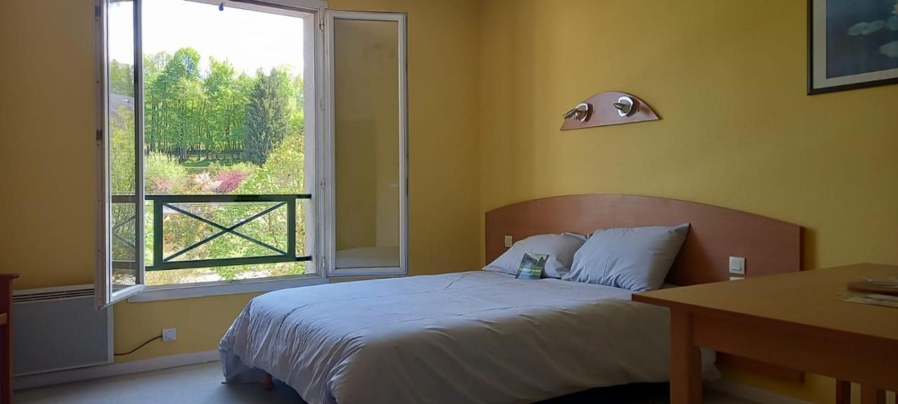 Studio Tres Bien Situe, Belle Vue, Parking Prive Bagneres-de-Bigorre Exterior photo