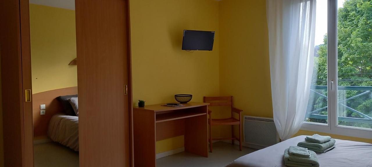 Studio Tres Bien Situe, Belle Vue, Parking Prive Bagneres-de-Bigorre Exterior photo